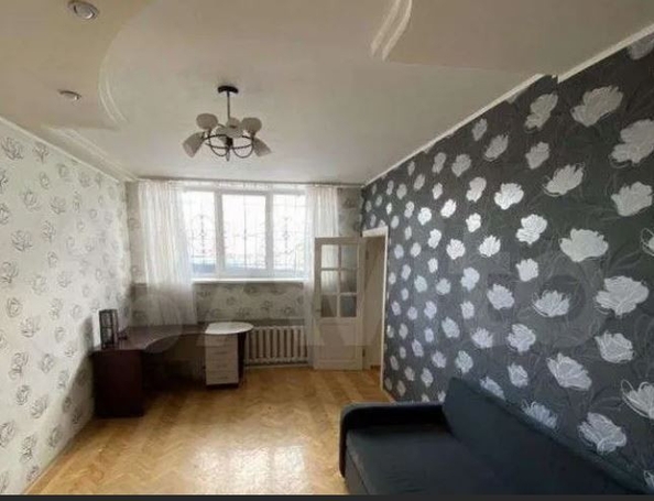 
   Продам 1-комнатную, 46.7 м², Короленко ул, 91

. Фото 1.