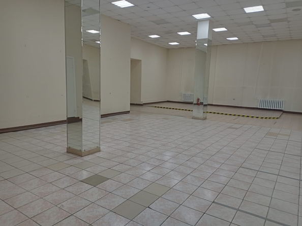 
  Сдается офис, 200 м², Ленина пр-кт, д. 3
. Фото 2.