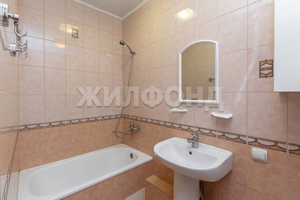 
  Продается 2-комн. квартира, 45.6 м², Строителей пр-кт
. Фото 15.