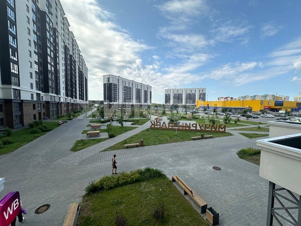 
  Продается 3-комн. квартира, 90.2 м², Власихинская ул
. Фото 8.
