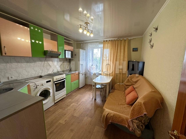 
  Продается 1-комн. квартира, 33 м², Малахова ул, д. 173
. Фото 1.