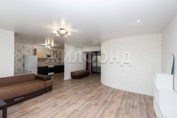 
  Продается 2-комн. квартира, 60 м², Новосибирская ул, д. 16в
. Фото 1.