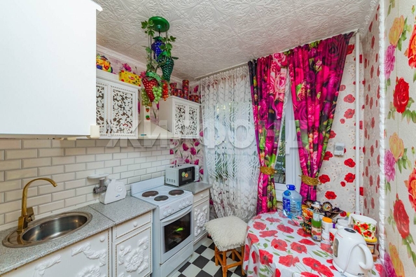 
  Продается 2-комн. квартира, 44.2 м², Гущина ул, д. 203
. Фото 2.
