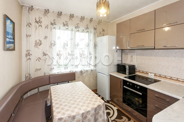 
  Продается 2-комн. квартира, 53.6 м², Лазурная ул, д. 22
. Фото 2.