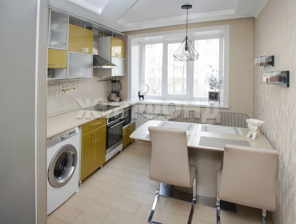 
  Продается 2-комн. квартира, 61.6 м², Попова ул, д. 100
. Фото 5.