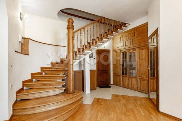 
  Продается 3-комн. квартира, 179.8 м², Партизанская ул, д. 83
. Фото 25.
