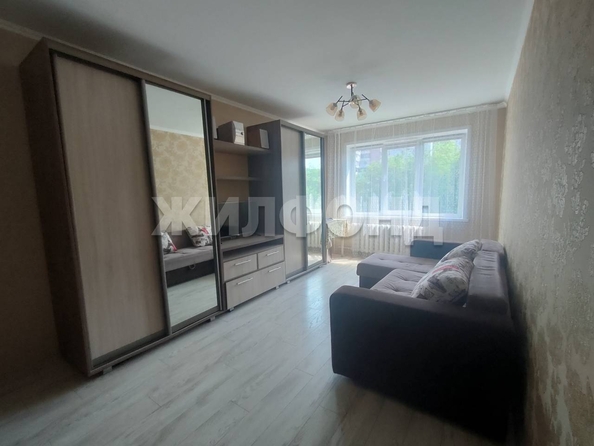 
  Продается 3-комн. квартира, 64.1 м², Малахова ул, д. 33
. Фото 4.