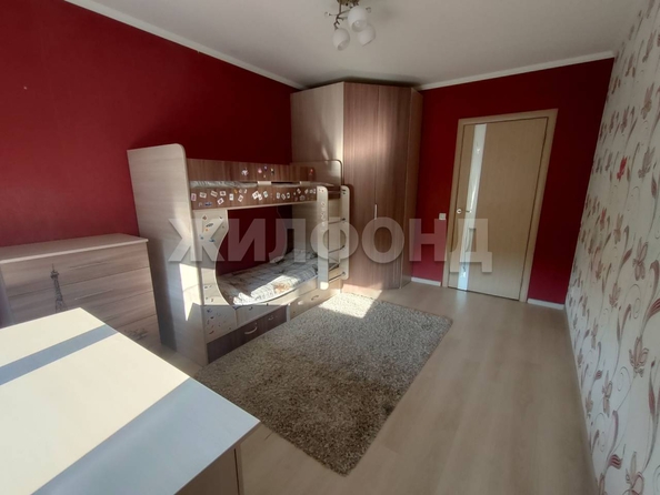 
  Продается 3-комн. квартира, 64.1 м², Малахова ул, д. 33
. Фото 6.