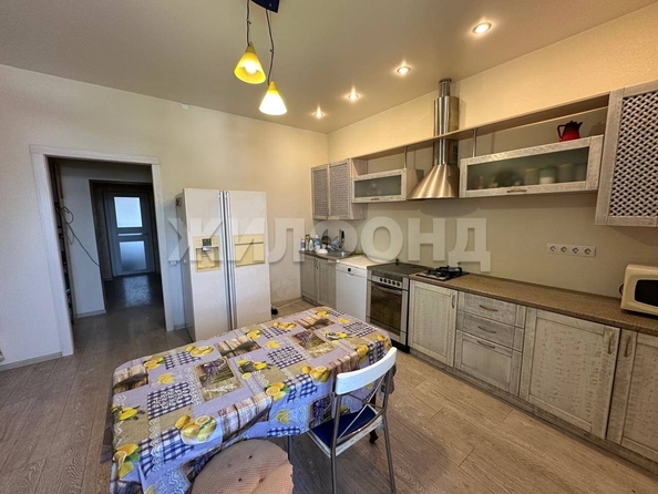 
  Продается 3-комн. квартира, 84.5 м², 40 лет Победы ул, д. 40
. Фото 9.