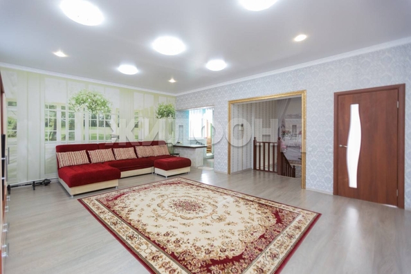 
  Продается дом, 160 м², Барнаул
. Фото 3.