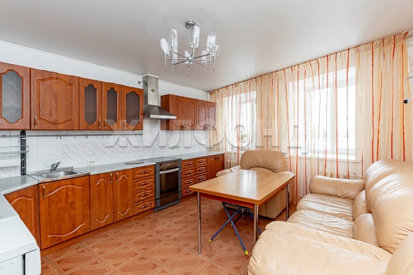 
  Продается 2-комн. квартира, 74.9 м², Малахова ул
. Фото 1.