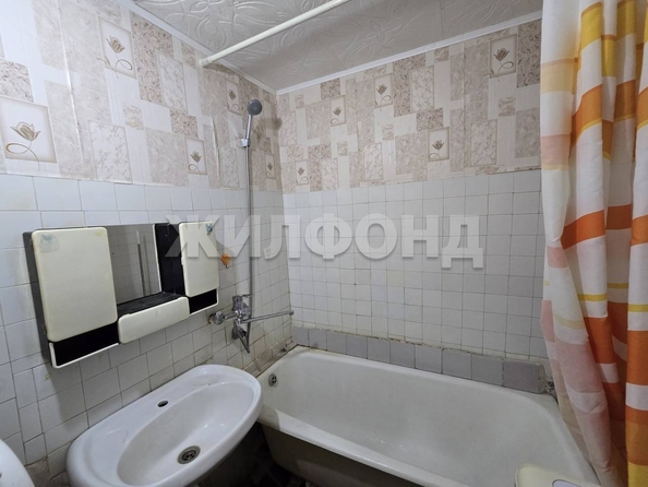 
  Продается 3-комн. квартира, 60.4 м², Победы ул, д. 4
. Фото 13.