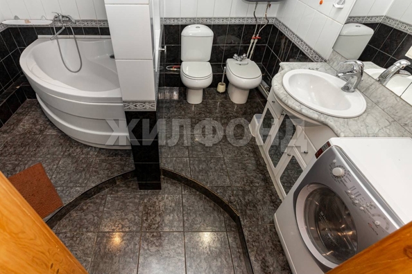 
  Продается 4-комн. квартира, 81.9 м², Шумакова ул
. Фото 17.
