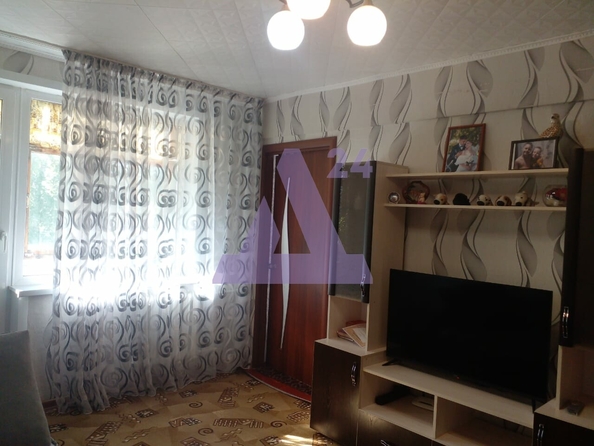 
  Продается 4-комн. квартира, 59 м², Алтайская ул, д. 31
. Фото 2.