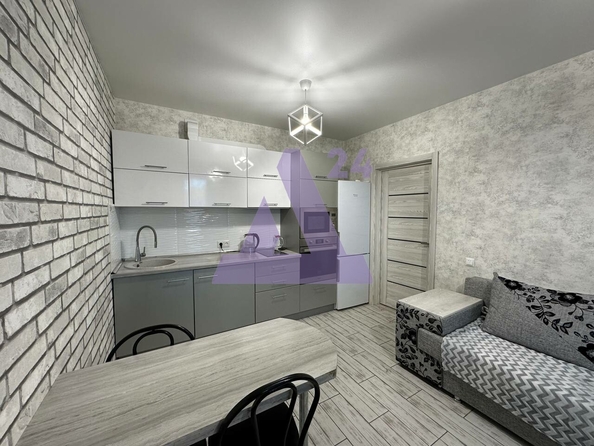
  Продается 3-комн. квартира, 64.6 м², Власихинская ул, д. 65А
. Фото 2.