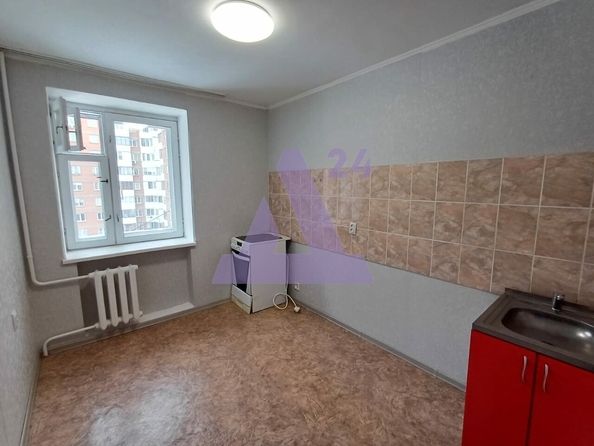 
  Продается 3-комн. квартира, 62 м², Лазурная ул, д. 24
. Фото 9.