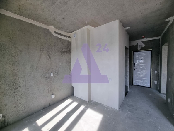 
  Продается 1-комн. квартира, 36.8 м², ЖК Шотландия, Солнечная поляна 69
. Фото 10.