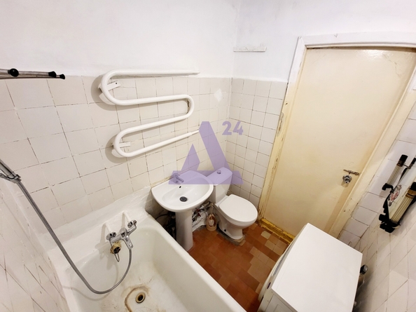 
  Продается 3-комн. квартира, 54.4 м², Ленина пр-кт, д. 27а
. Фото 5.