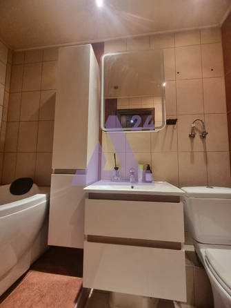 
  Продается 2-комн. квартира, 49.7 м², Павловский тракт, д. 82
. Фото 7.