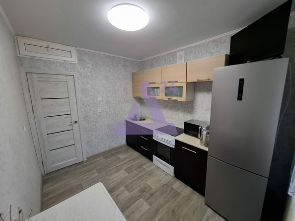 
  Продается 2-комн. квартира, 48.7 м², Попова ул, д. 129
. Фото 6.