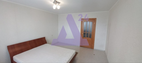 
  Продается 3-комн. квартира, 89.9 м², Малахова ул, д. 113
. Фото 9.