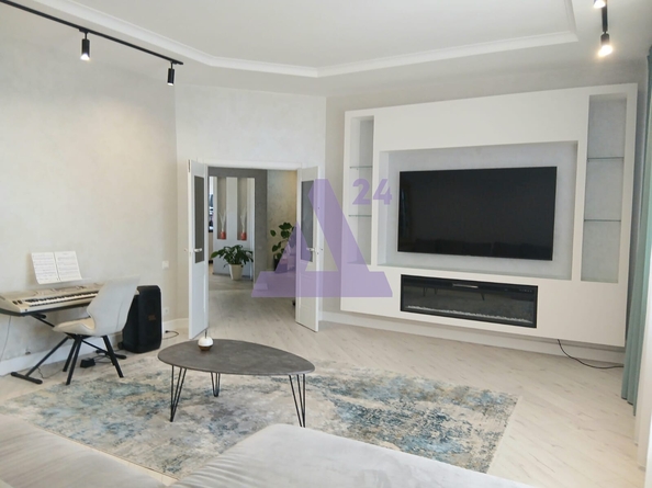 
  Продается 4-комн. квартира, 136.9 м², Социалистический пр-кт, д. 38
. Фото 3.