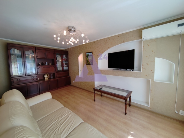 
  Продается 3-комн. квартира, 60.9 м², 50 лет СССР ул, д. 37
. Фото 4.