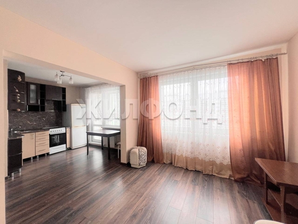 
  Продается 1-комн. квартира, 35 м², Взлетная ул
. Фото 1.