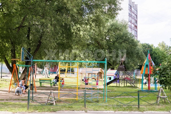 
  Продается 2-комн. квартира, 48.7 м², Малахова ул
. Фото 6.