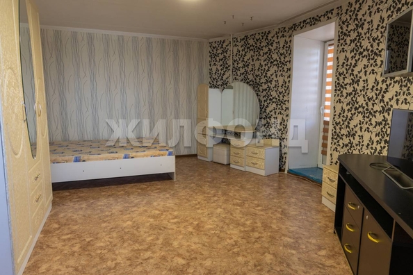 
  Продается 3-комн. квартира, 57.2 м², Малахова ул
. Фото 10.