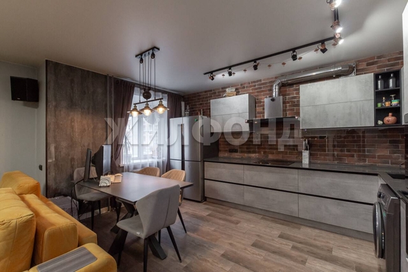 
  Продается 3-комн. квартира, 98.3 м², Власихинская ул
. Фото 3.