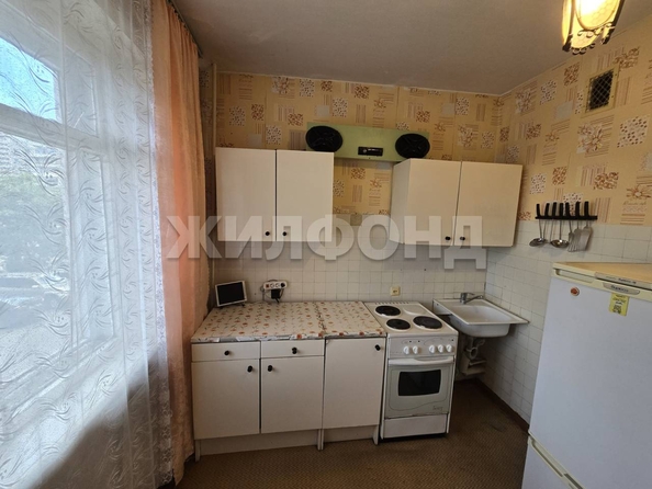
  Продается 3-комн. квартира, 60.4 м², Победы ул
. Фото 5.