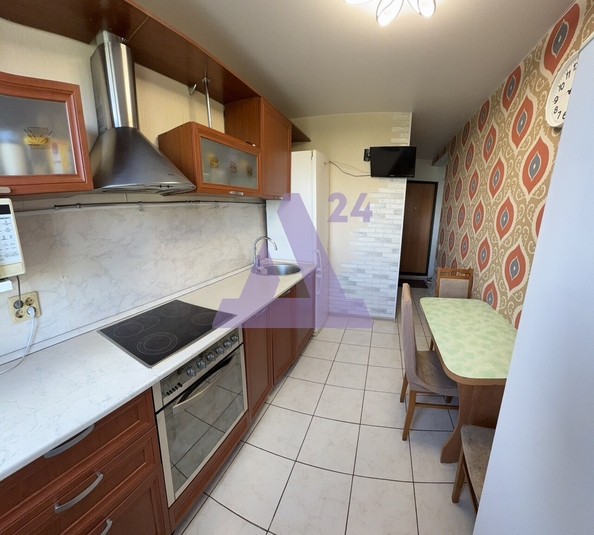 
  Продается 3-комн. квартира, 60 м², Шукшина ул, д. 15
. Фото 13.