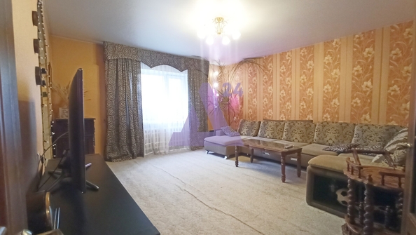 
  Продается 3-комн. квартира, 92 м², 8 (Северный мкр) кв-л, д. 17
. Фото 2.