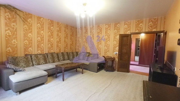 
  Продается 3-комн. квартира, 92 м², 8 (Северный мкр) кв-л, д. 17
. Фото 4.
