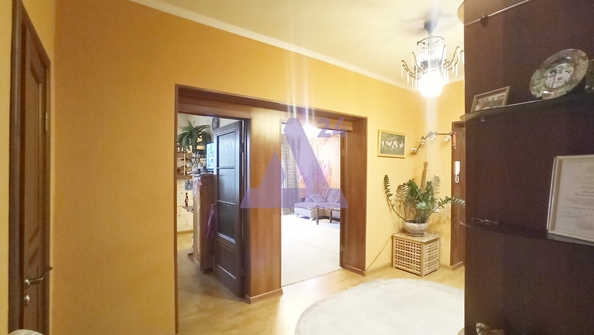 
  Продается 3-комн. квартира, 92 м², 8 (Северный мкр) кв-л, д. 17
. Фото 8.