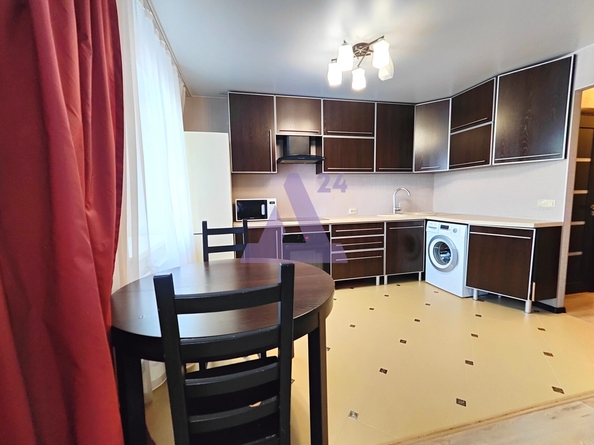 
  Продается 2-комн. квартира, 55.3 м², Взлетная ул, д. 40
. Фото 2.