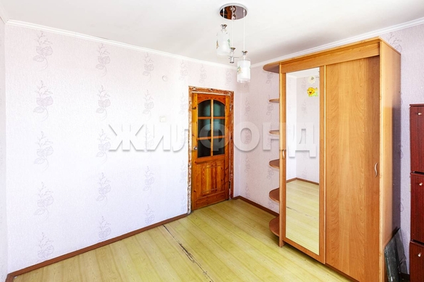 
  Продается 4-комн. квартира, 74 м², Космонавтов ул
. Фото 10.