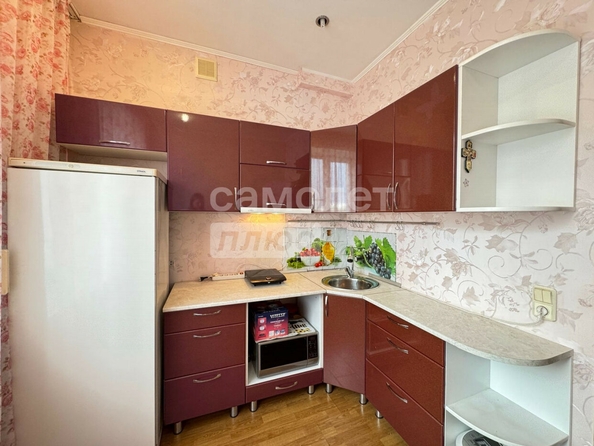 
  Продается 2-комн. квартира, 53 м², Ленина пр-кт, д. 135
. Фото 4.