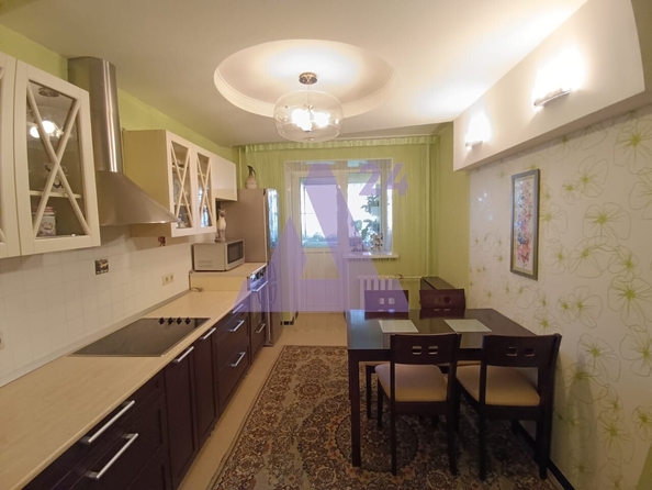 
  Продается 3-комн. квартира, 70 м², Краевая ул, д. 259
. Фото 1.