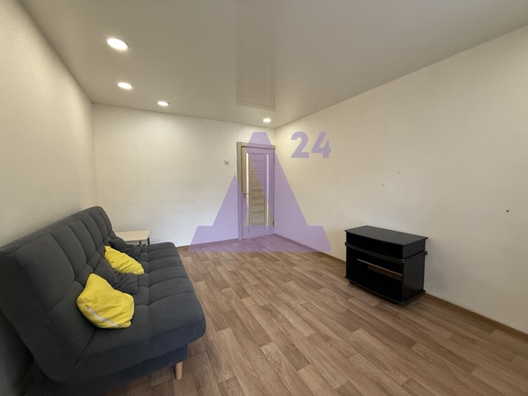 
  Продается 3-комн. квартира, 60 м², Шумакова ул, д. 45
. Фото 3.