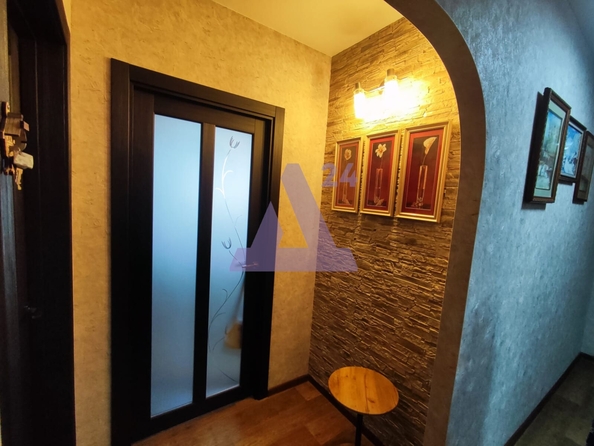 
  Продается 2-комн. квартира, 59.2 м², Попова ул, д. 154
. Фото 10.