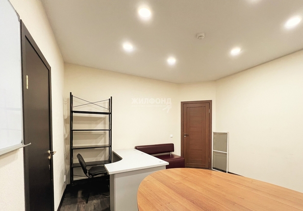 
  Продается универсальное помещение, 30 м², Красноармейский пр-кт, д. 112а
. Фото 7.