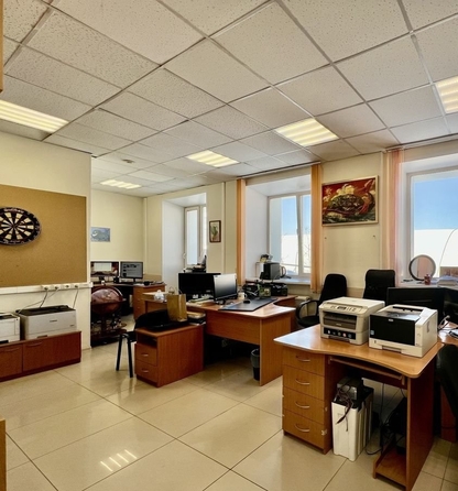 
  Продается универсальное помещение 3000 м². Фото 2.