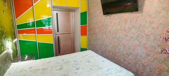 
  Продам 4-комн. квартиру 60.9 м². Фото 4.