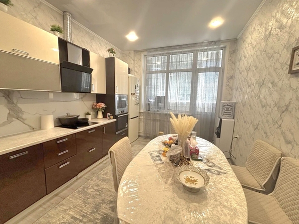 
  Продается 2-комн. квартира 65.5 м². Фото 1.