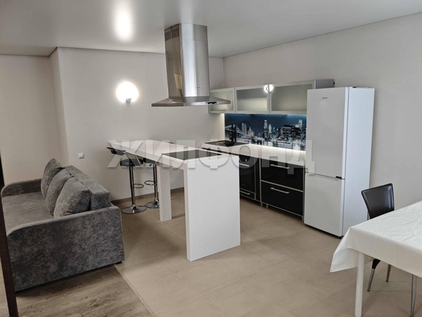 
  Продается 2-комн. квартира 80 м². Фото 1.
