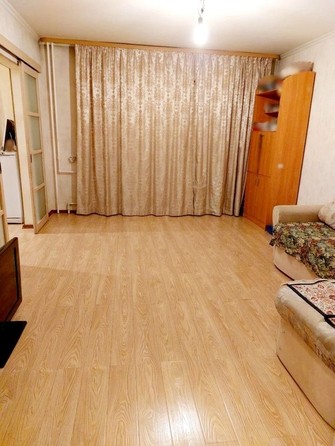
   Продам 3-комнатную, 74.3 м², Антонова ул, 19

. Фото 6.