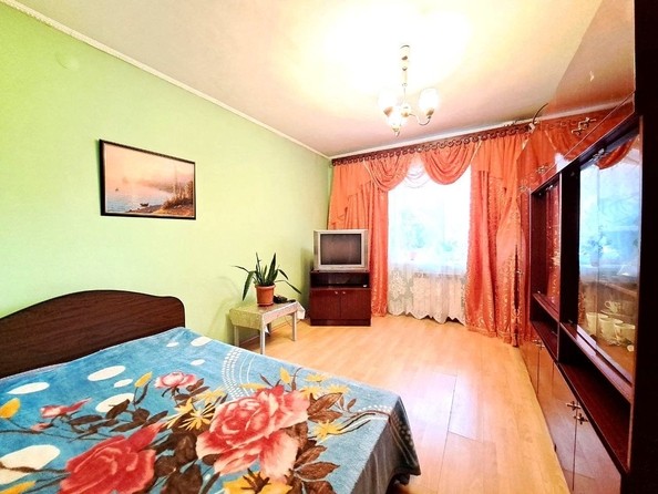
   Продам 3-комнатную, 73 м², Строителей Проспект, 58Ак1

. Фото 6.