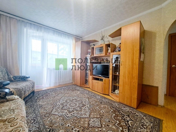 
   Продам 3-комнатную, 57 м², Тобольская ул, 45

. Фото 2.